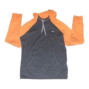 Nike Women’s Hoodie Size Small🍊🧡